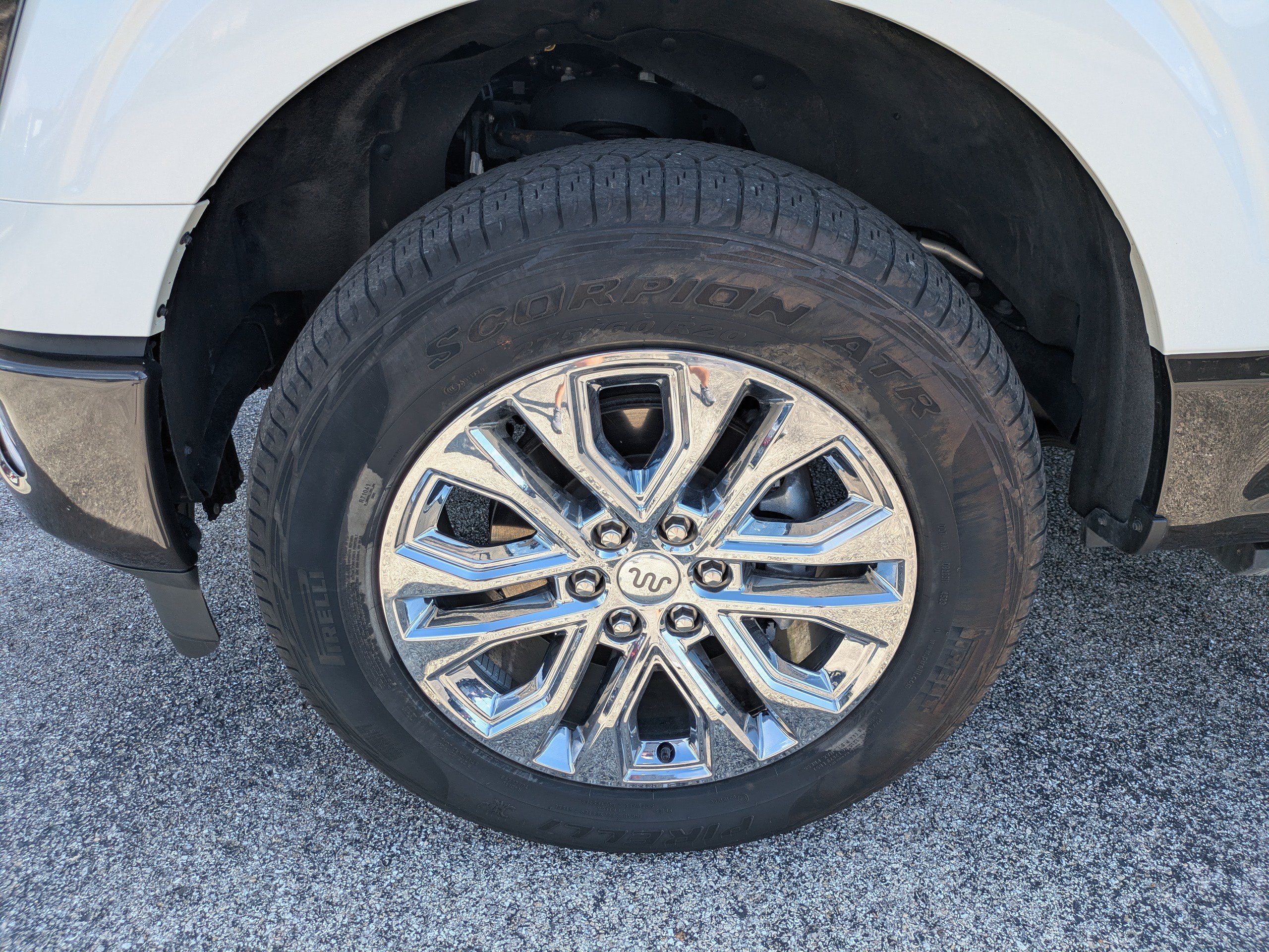 Used 2024  Ford King Ranch image 11