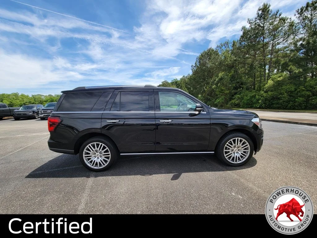 Used 2022 Black Ford Limited image 7
