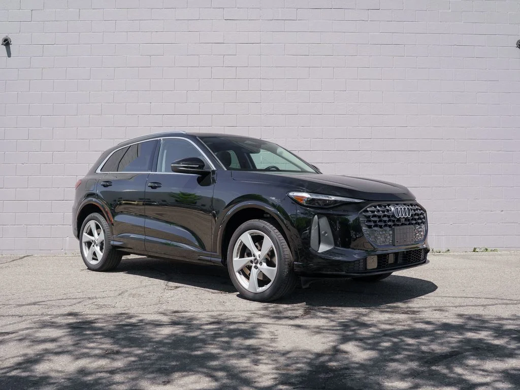 Used 2025 Black Audi 2.0T Premium Plus image 9