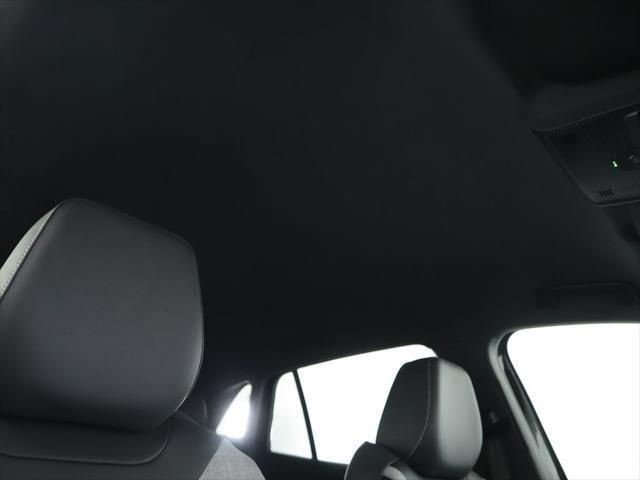 New 2026 Deep Black Pearl Volkswagen Pro image 19