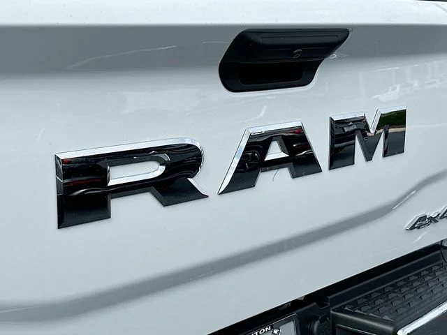 New 2026 Bright White Clearcoat RAM Tradesman image 20
