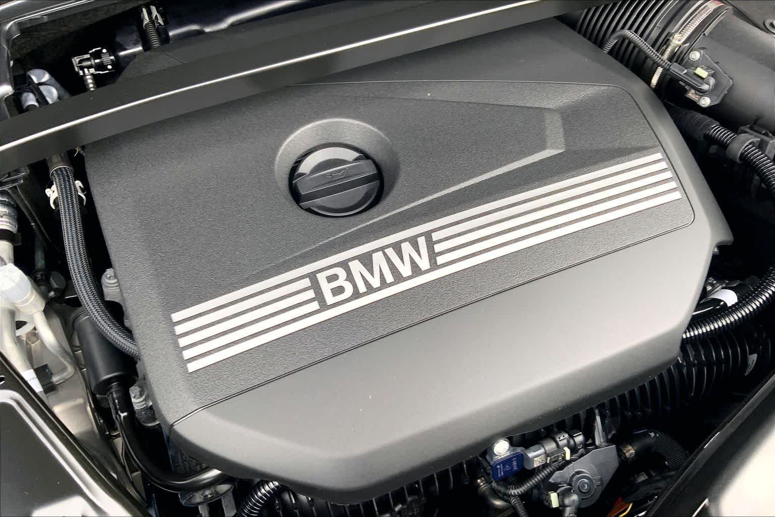 Used 2026 Night Dusk Blue Metallic BMW xDrive28i image 17