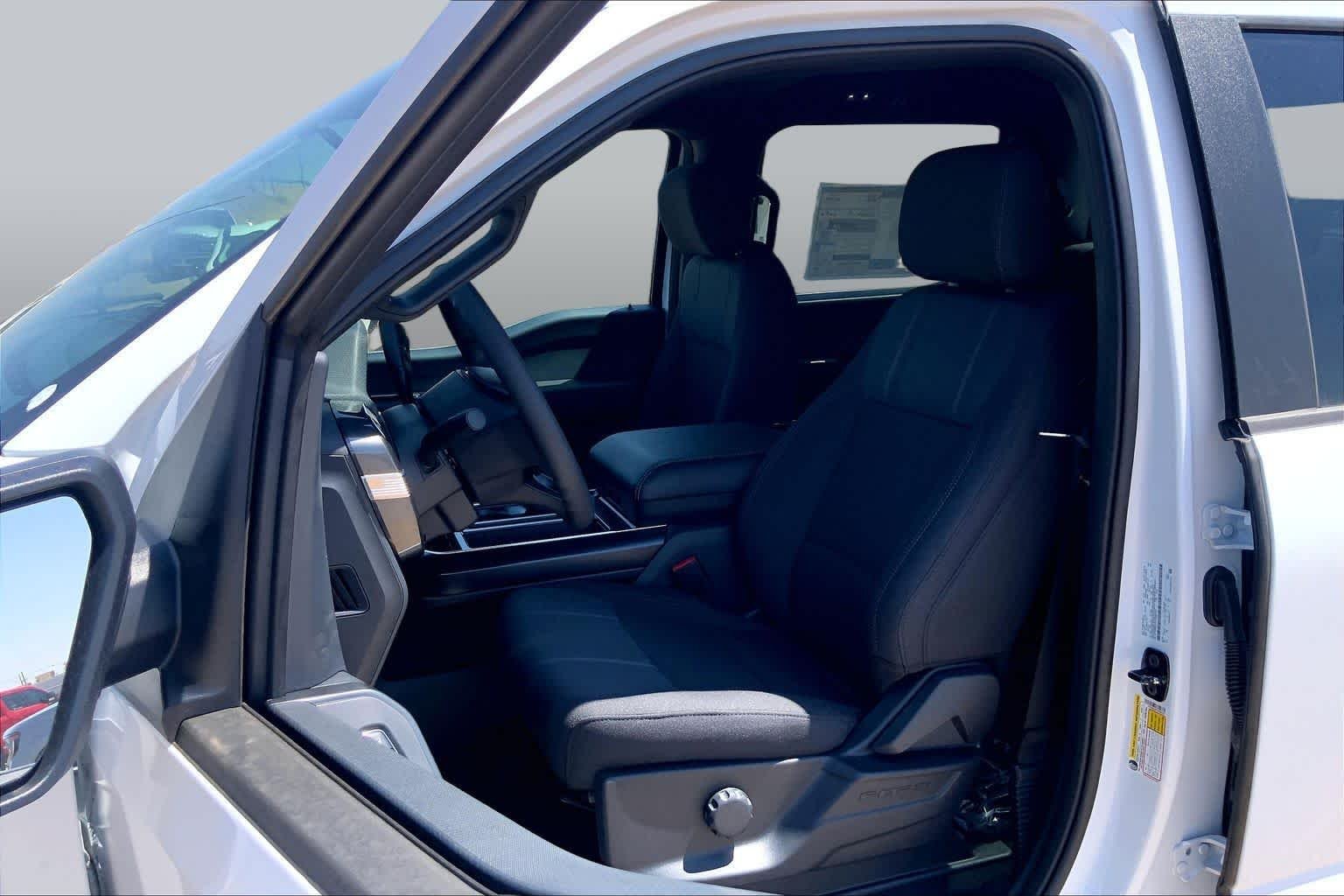 New 2026 Oxford White Ford STX image 9