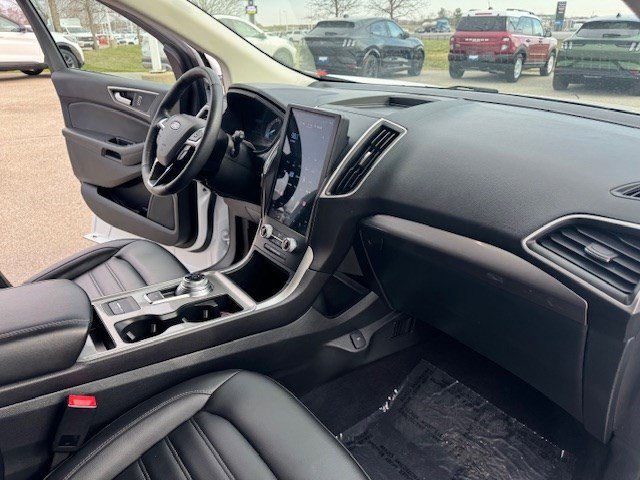 2024 Ford Edge SEL - Photo 35