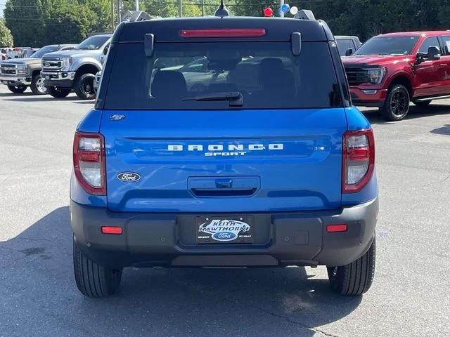 New 2026 Velocity Blue Metallic Ford Outer Banks® image 5