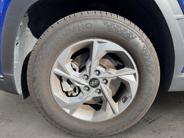 Used 2024 Blue Hyundai SEL image 2