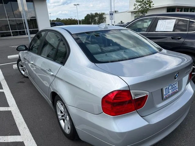 Used 2008 Silver BMW 328i image 5