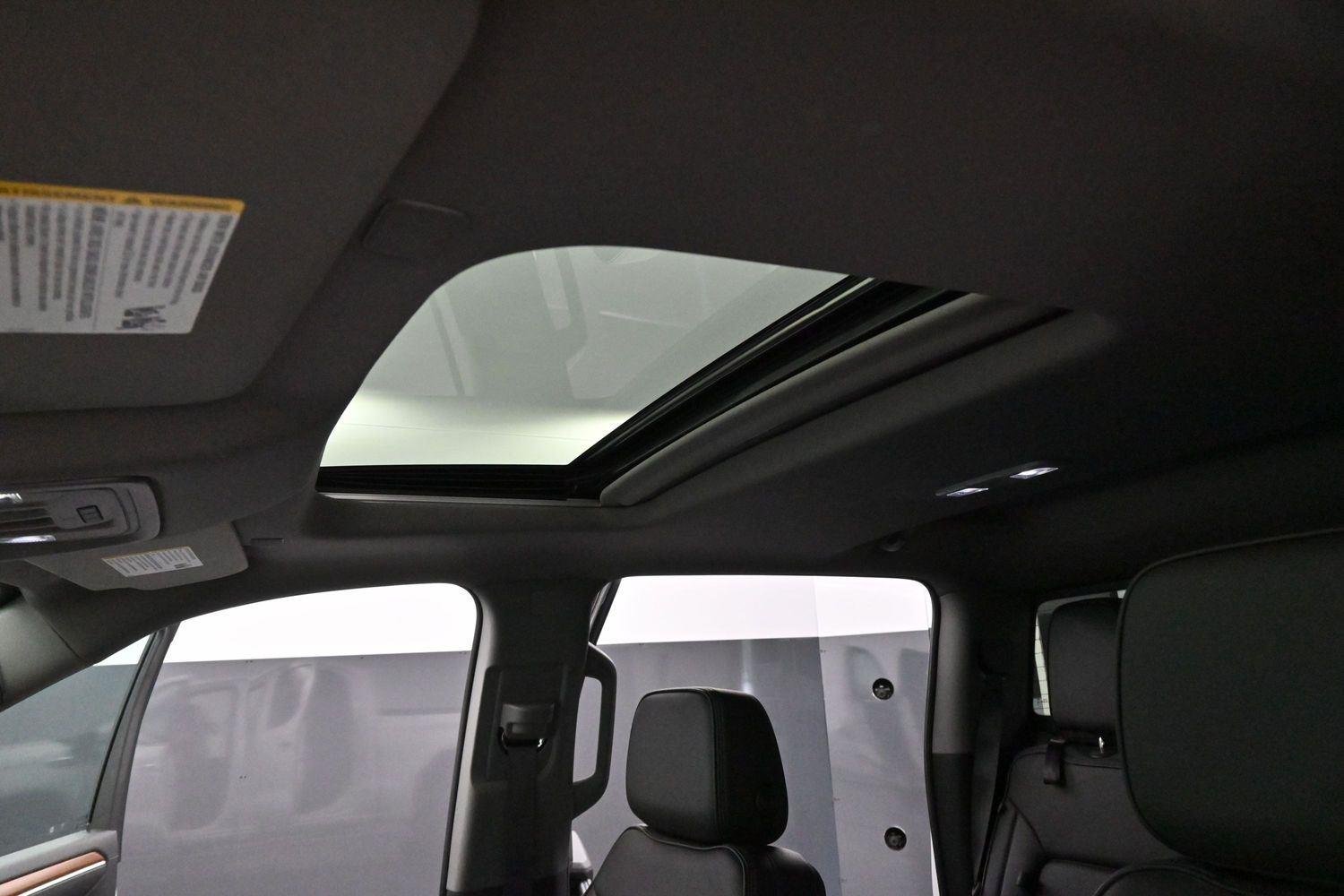 Used 2023 Summit White GMC Denali image 31