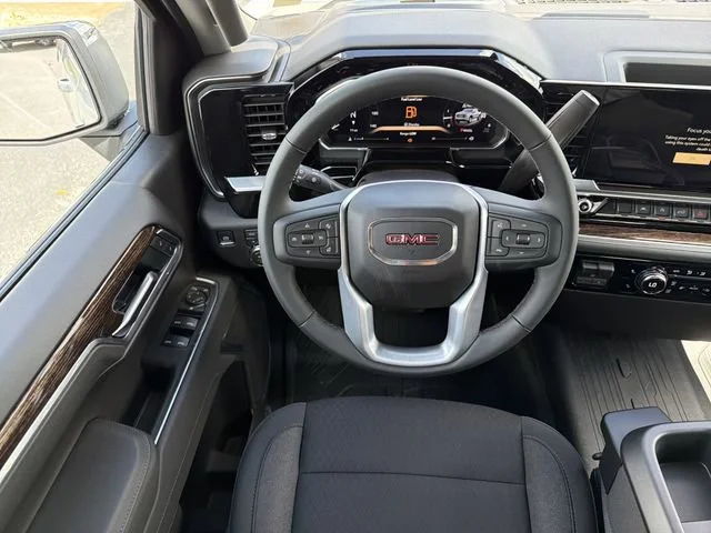 New 2026 Summit White GMC SLE image 13
