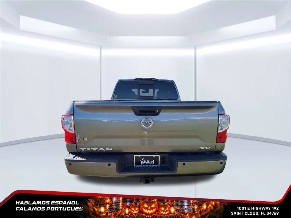 Used 2017  Nissan SV image 4