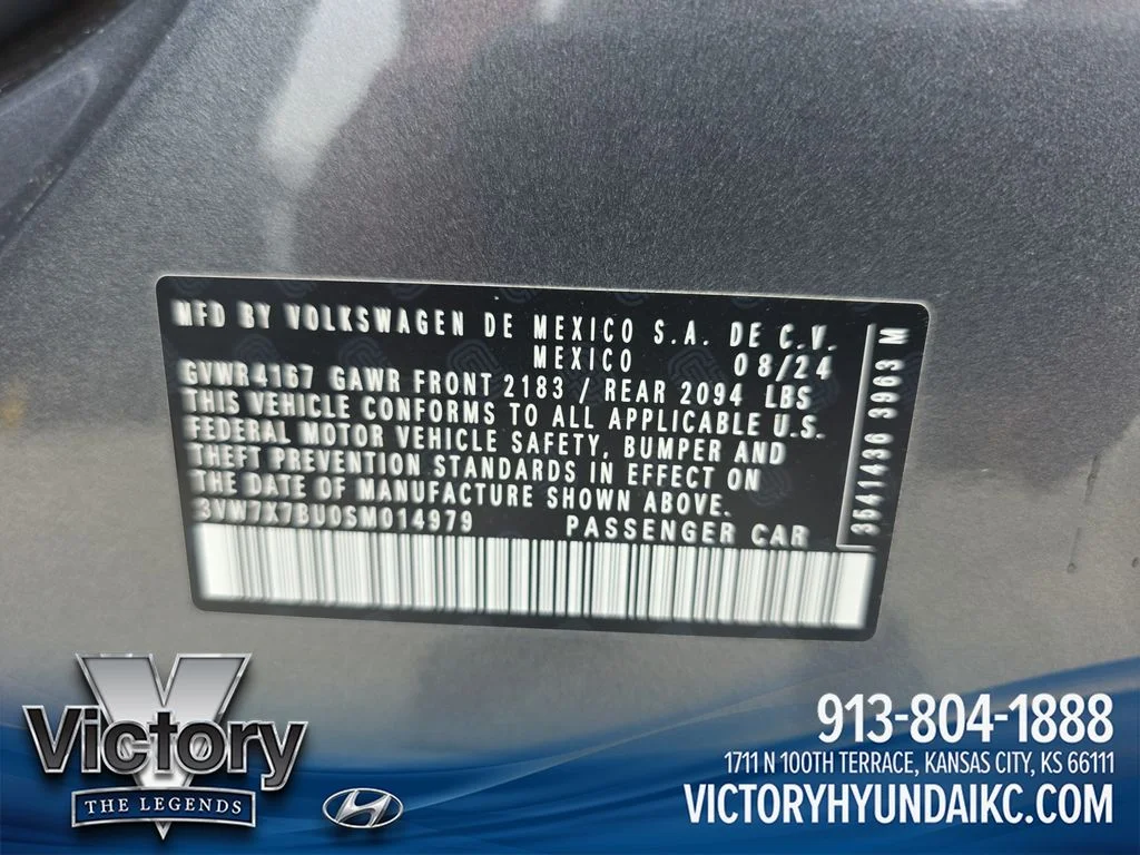 Used 2025  Volkswagen 1.5T SE image 30