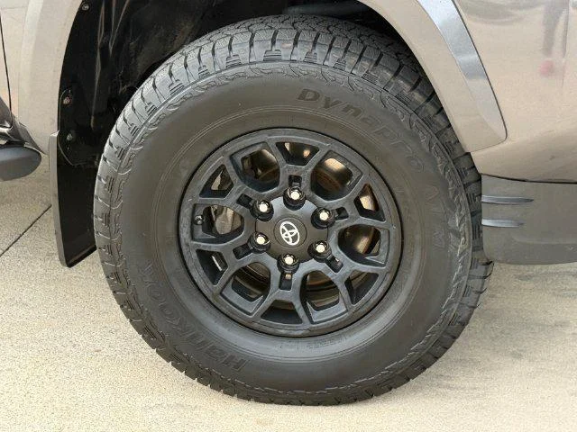 Certified Used 2021 MAGNETIC GRAY MET. Toyota SR5 image 29