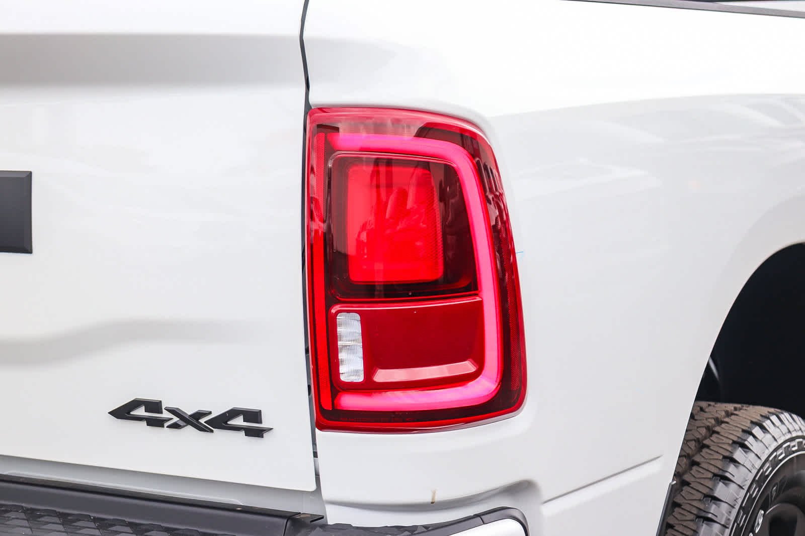 New 2027 Bright White Clear-Coat Exterior Paint RAM Big Horn image 7
