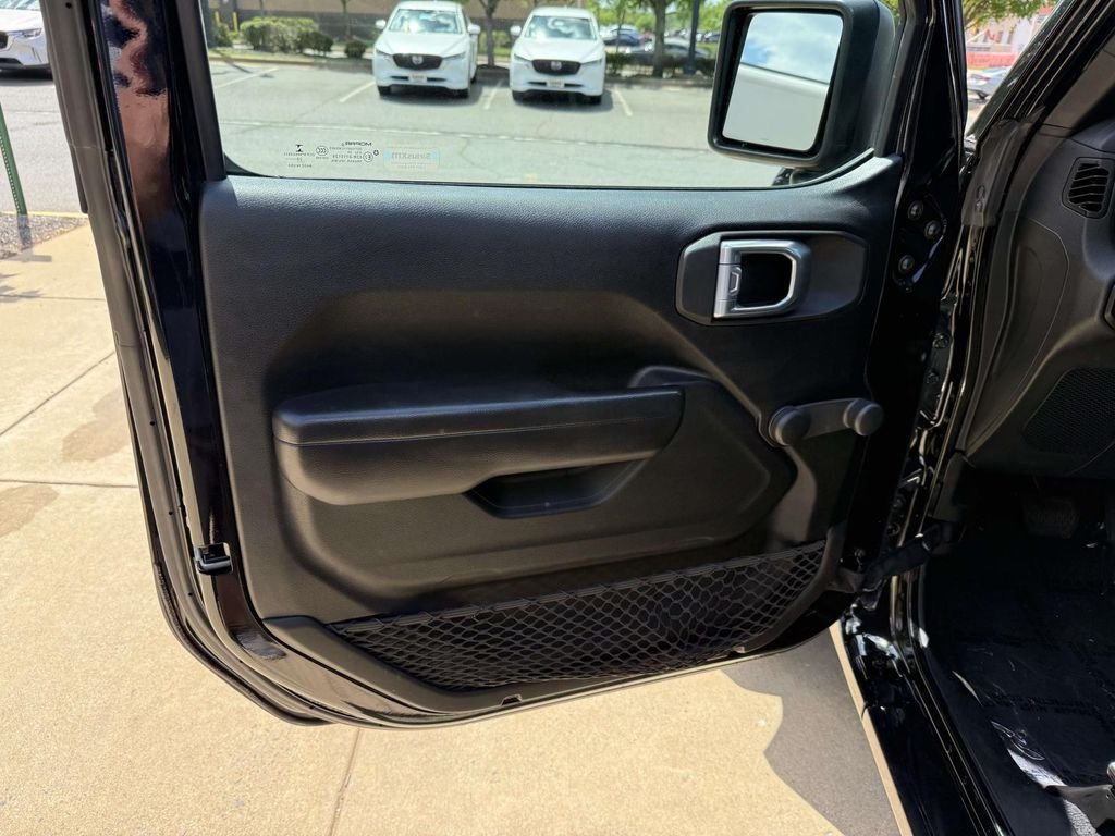 Used 2020 Black Jeep Unlimited Sport image 32