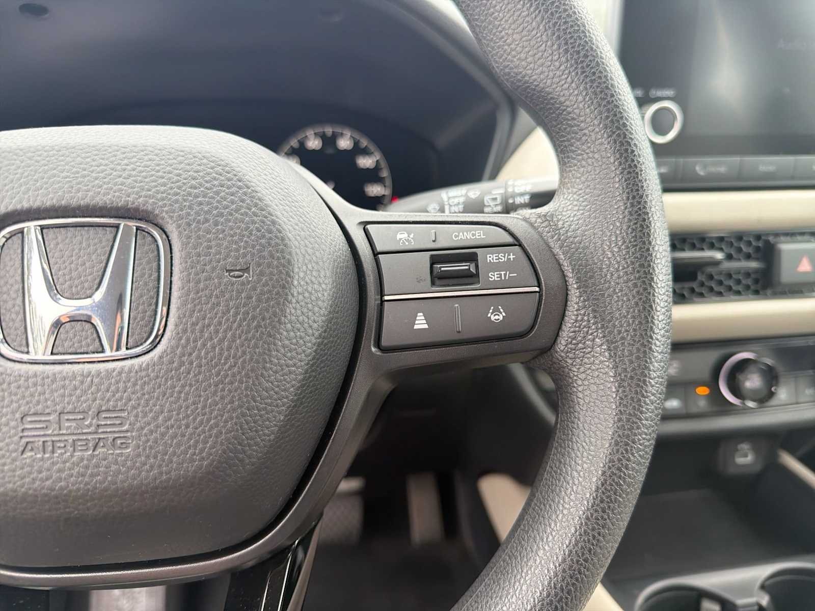 Used 2024 Lunar Silver Metallic Honda LX image 25