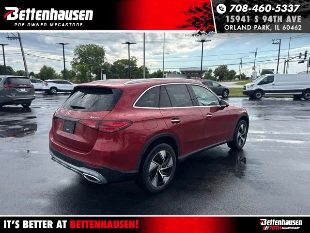 Used 2023 Blue Mercedes-Benz GLC 300 image 4