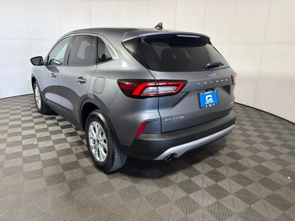 Used 2024 Gray Ford Active image 5