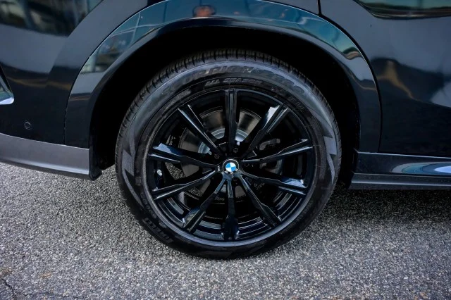 Used 2022 Black Sapphire Metallic BMW xDrive40i, M-Sport Pckge, Extra Clean, Loaded!!!! image 44