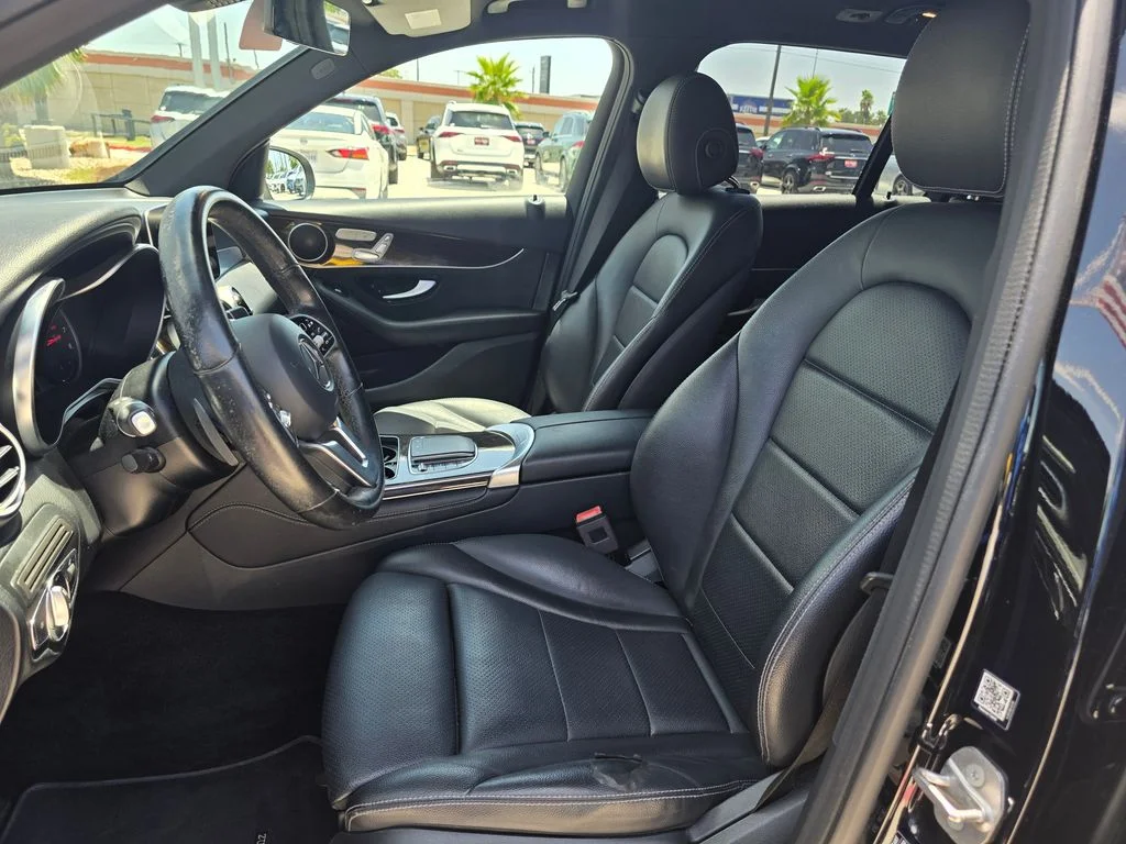 Used 2021 Black Mercedes-Benz GLC 300 image 11
