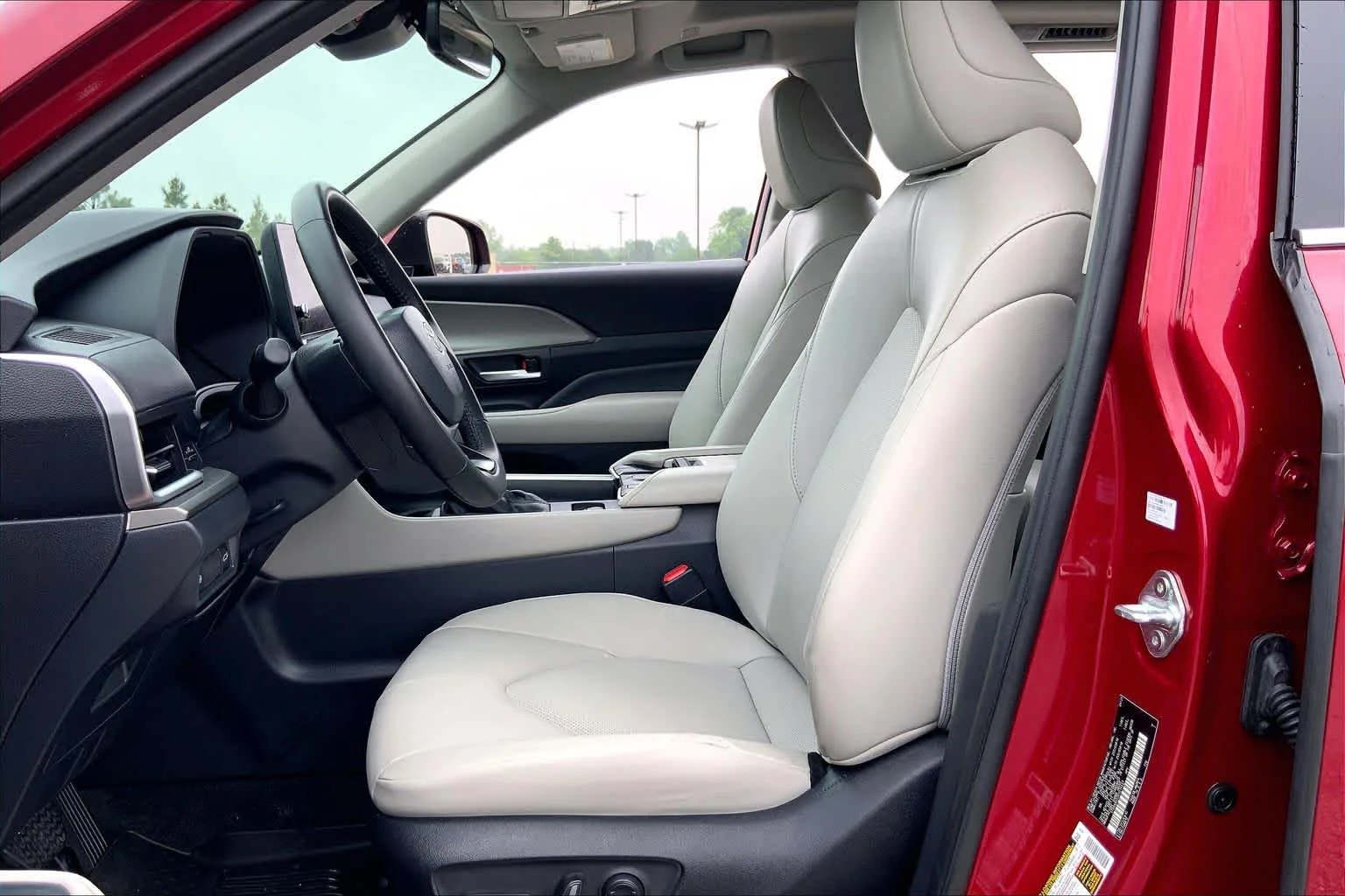 Used 2024 Ruby Flare Pearl Toyota XLE image 8