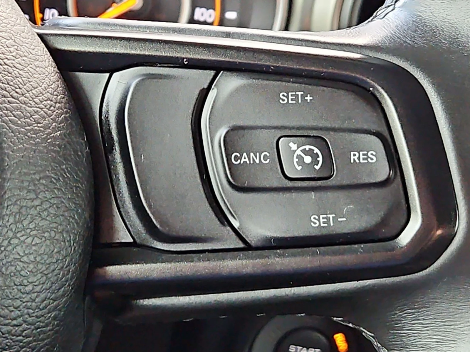 Used 2018 Black Clearcoat Jeep Sport S image 25