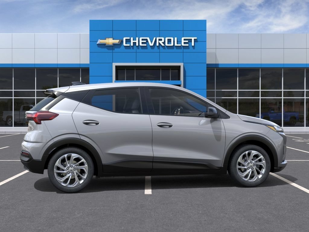 New 2027 Sterling Grey Metallic Chevrolet LT image 5