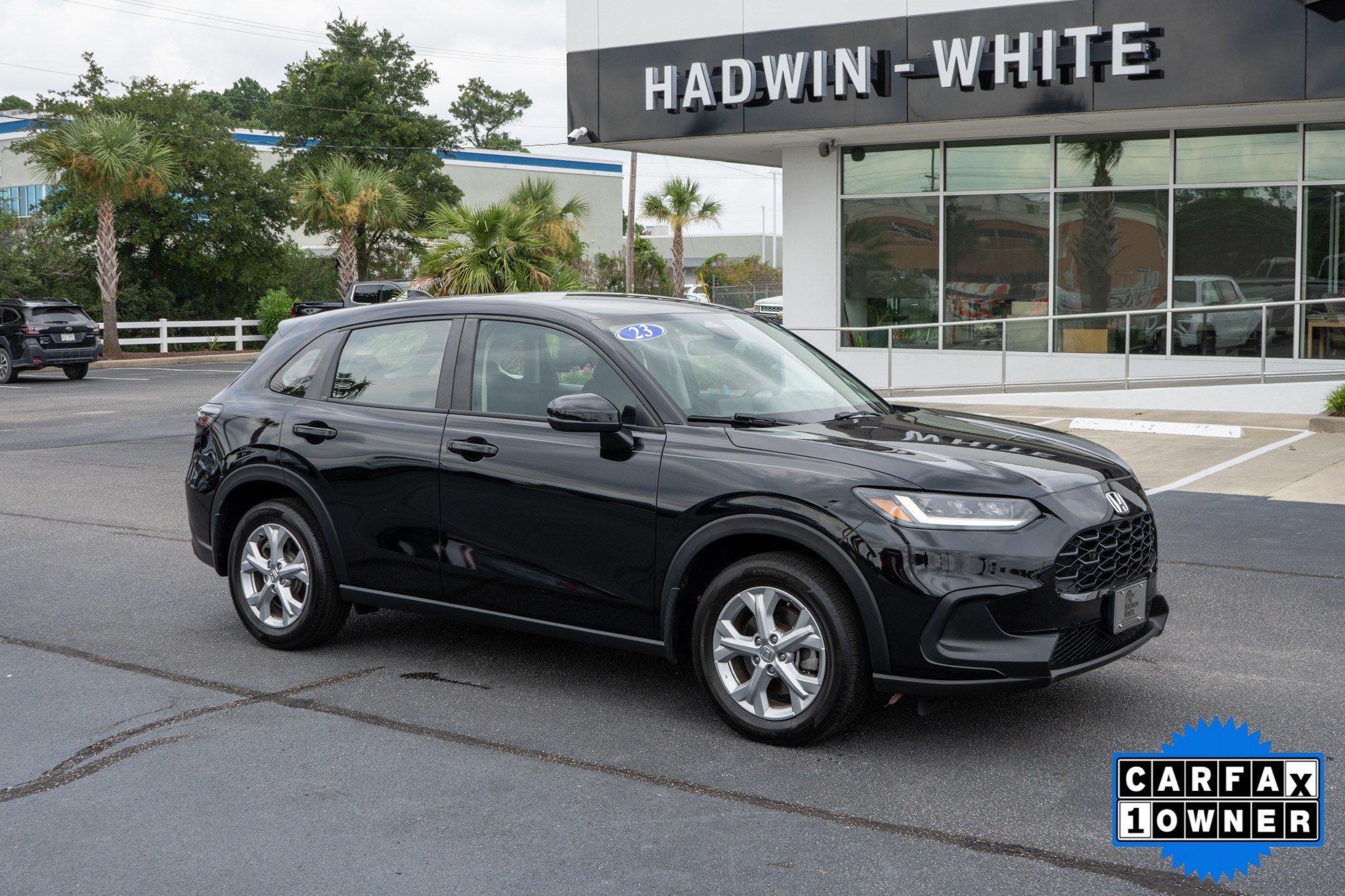 Used 2023 Black Honda LX image 1