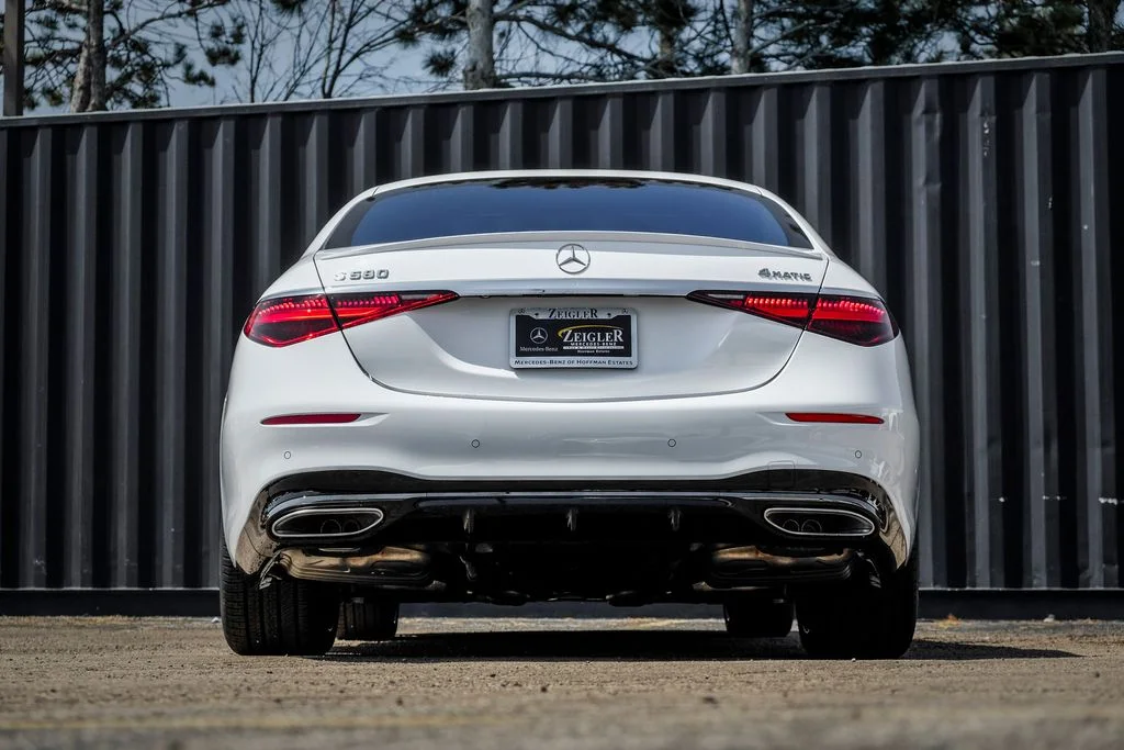 New 2026 MANUFAKTUR Moonlight White Metallic Mercedes-Benz S 580 image 8
