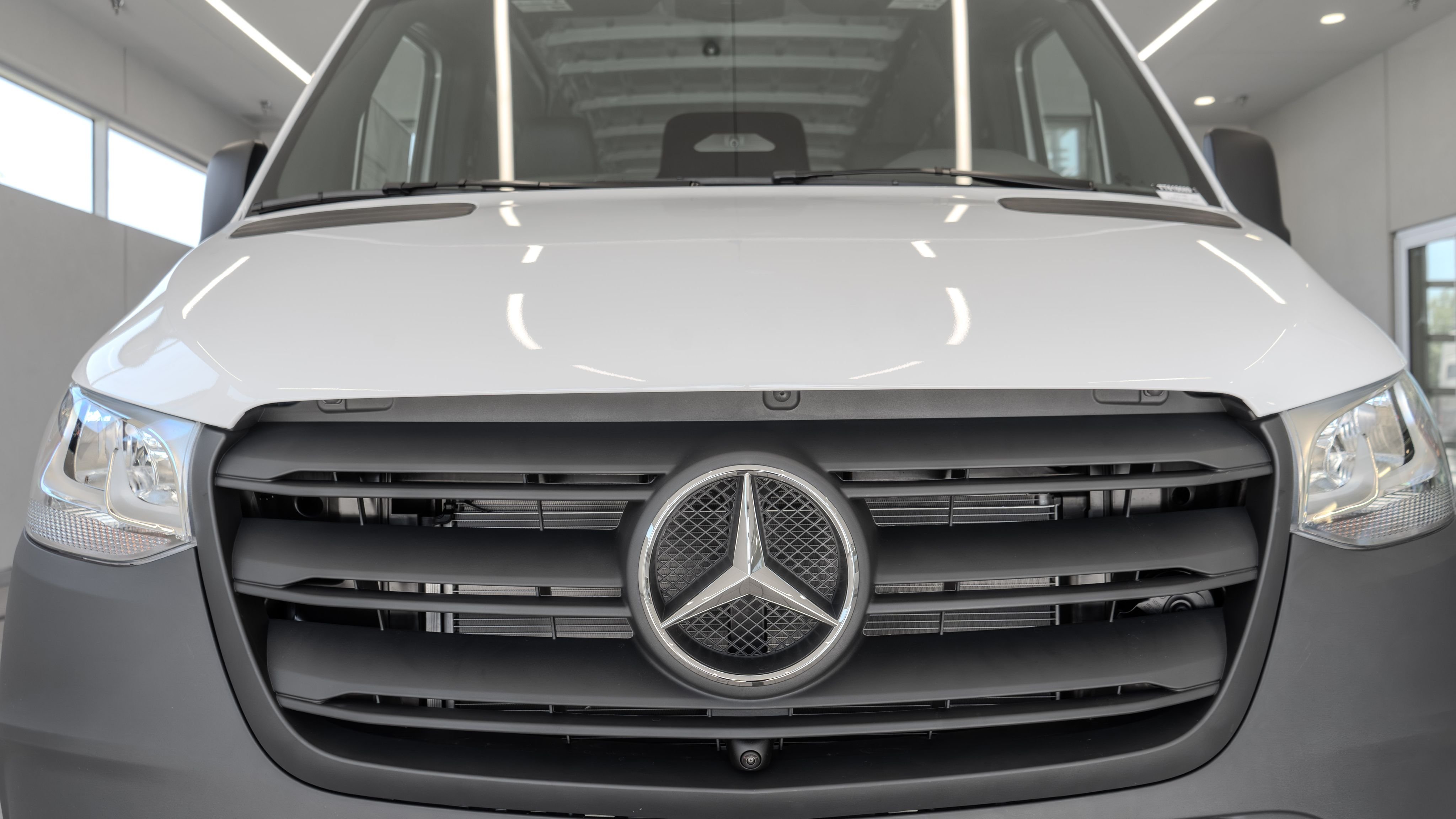 New 2026 Arctic+White Mercedes-Benz  image 23