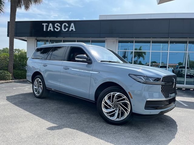 2025 Lincoln Navigator Reserve 4WD's photo