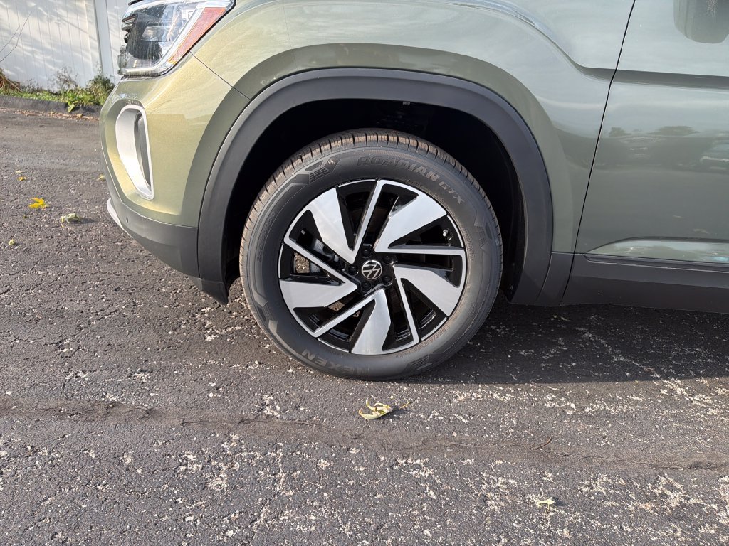 2026 Volkswagen Atlas SE w/Tech - Photo 26