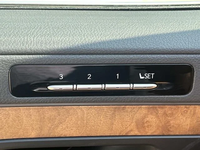 Certified Used 2025 EMINENT WHITE PEARL Lexus 600 Luxury image 31
