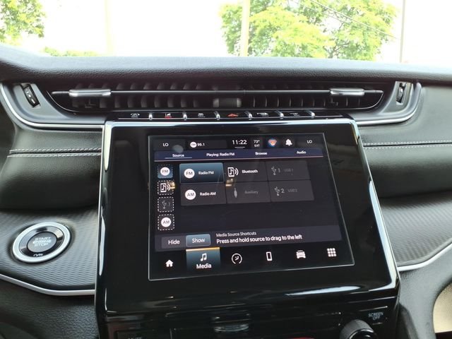 Used 2023 White Jeep Laredo image 18