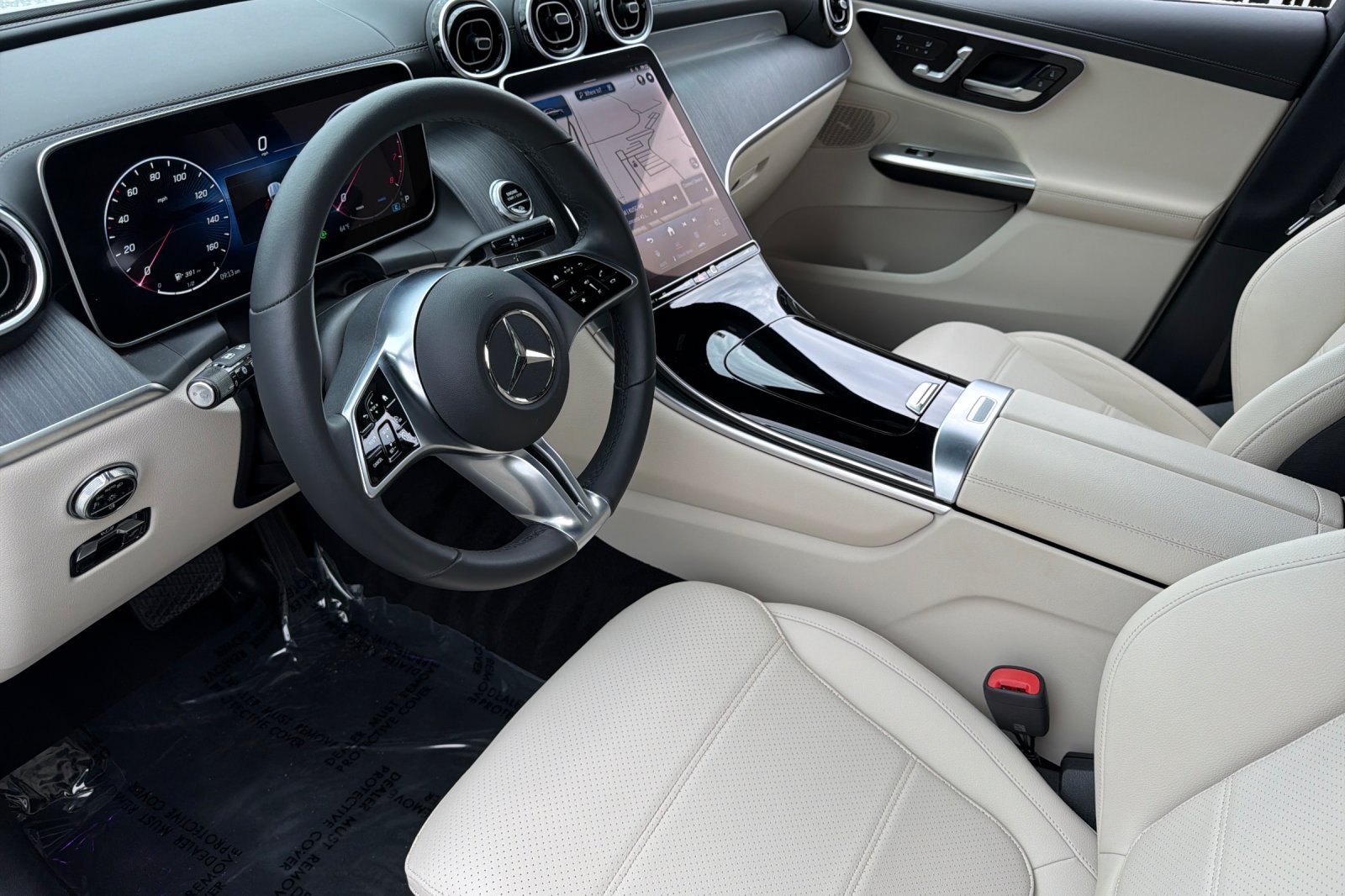 Used 2024 White Mercedes-Benz GLC 300 image 9