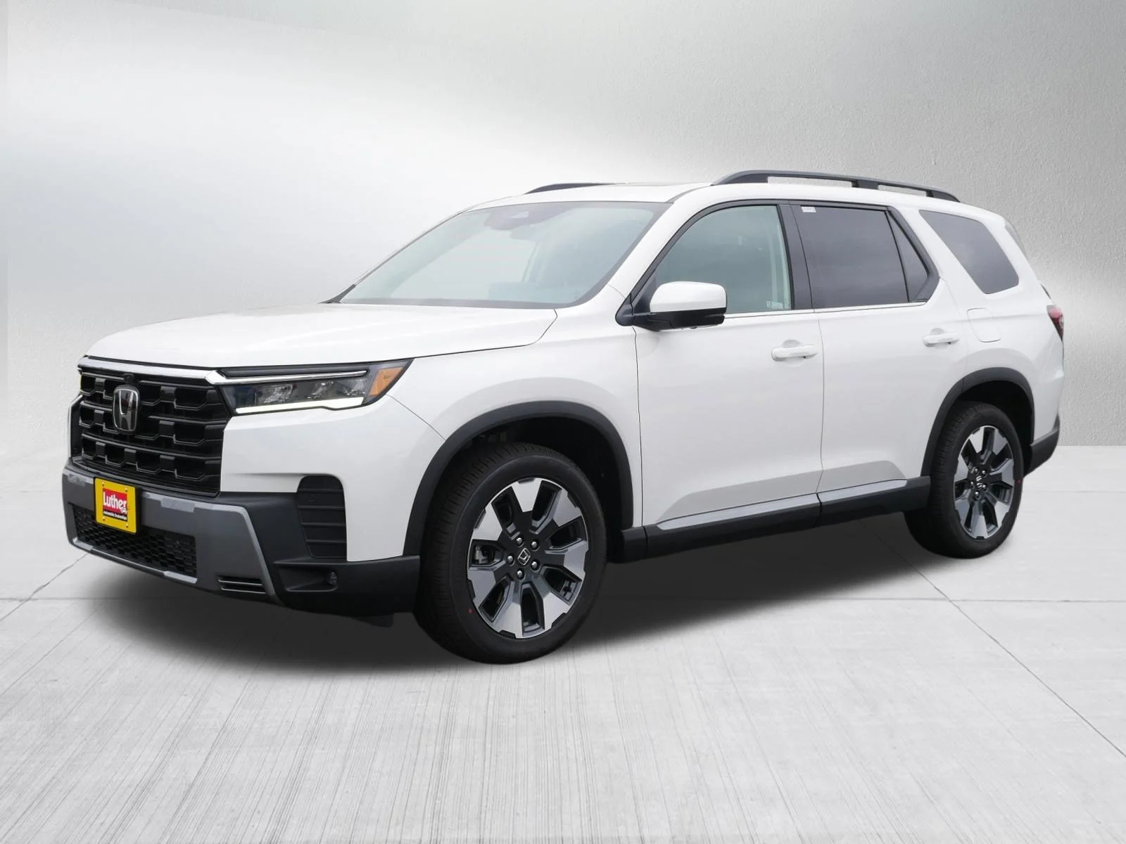 New 2026 Platinum White Pearl Honda Touring image 3