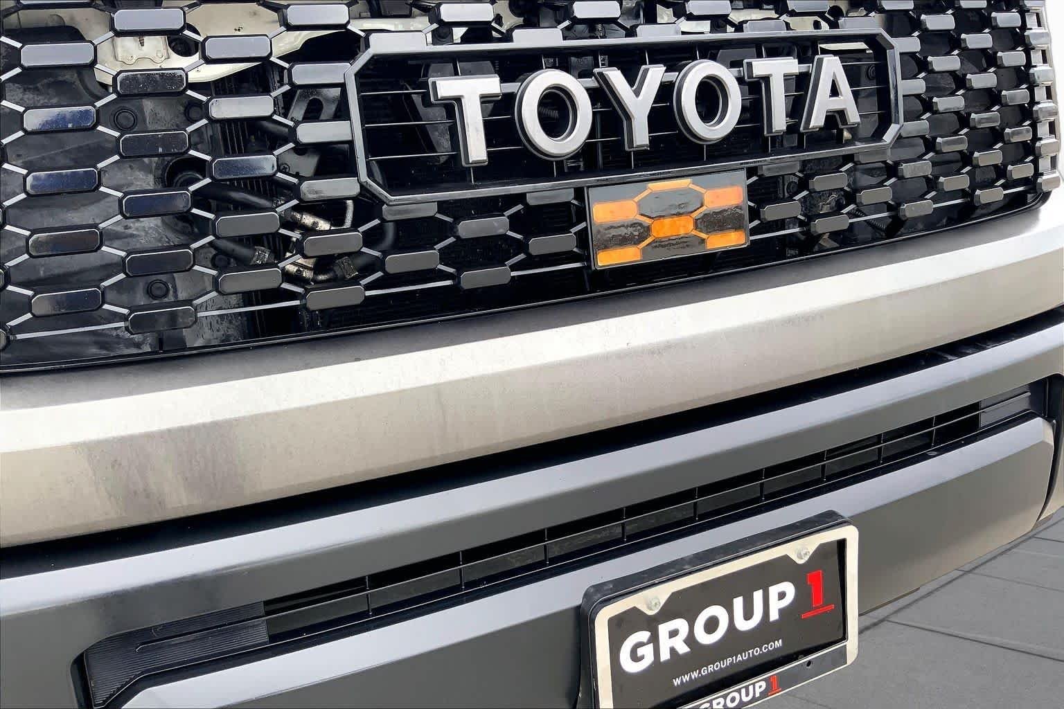 Used 2017 Super White Toyota SR image 28