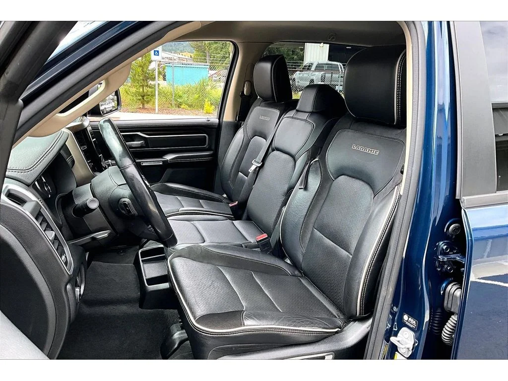 Used 2021 Patriot Blue Pearlcoat Ram Laramie image 24