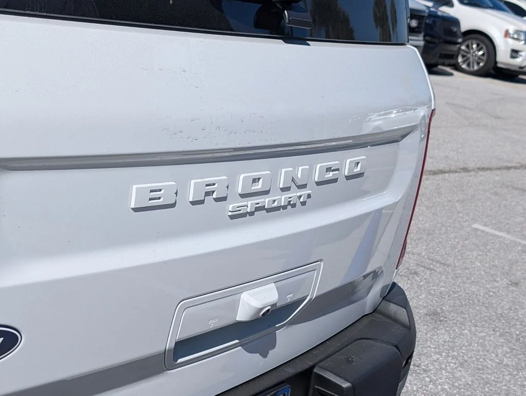 New 2026 White Ford Outer Banks image 10