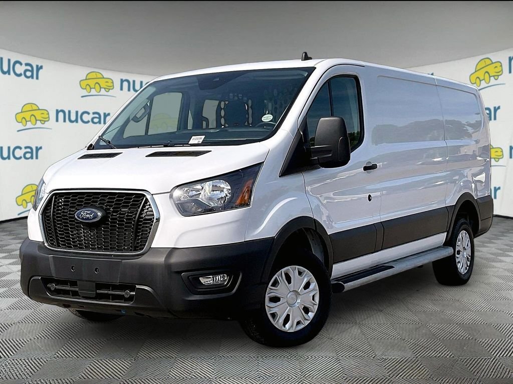 Used 2025 White Ford Base image 3