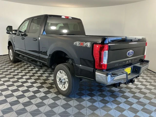 Used 2019 Black Ford XL image 5
