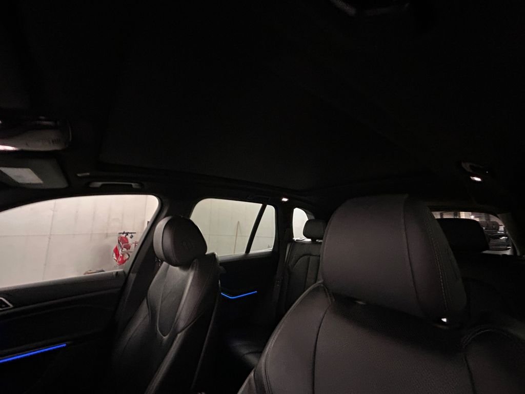 Used 2020 Black BMW sDrive40i image 25