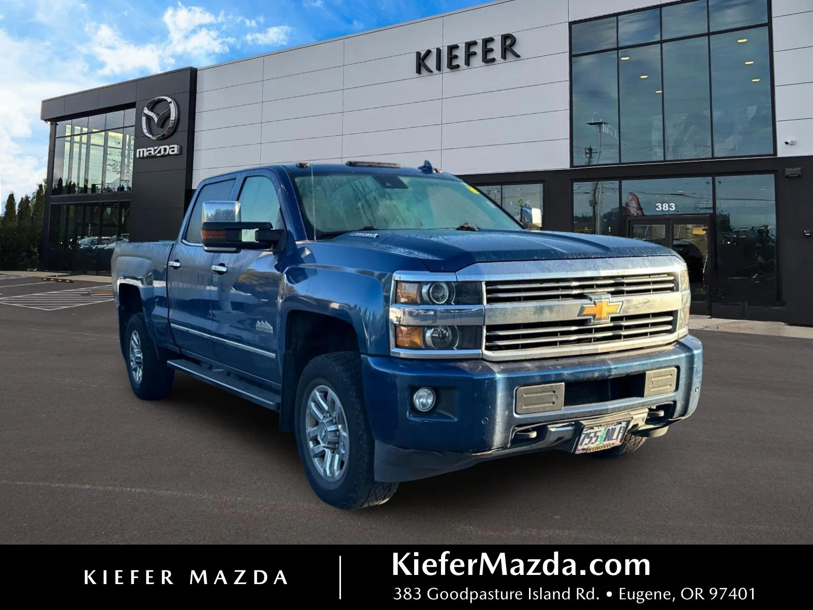 Used 2016 Blue Chevrolet High Country image 1