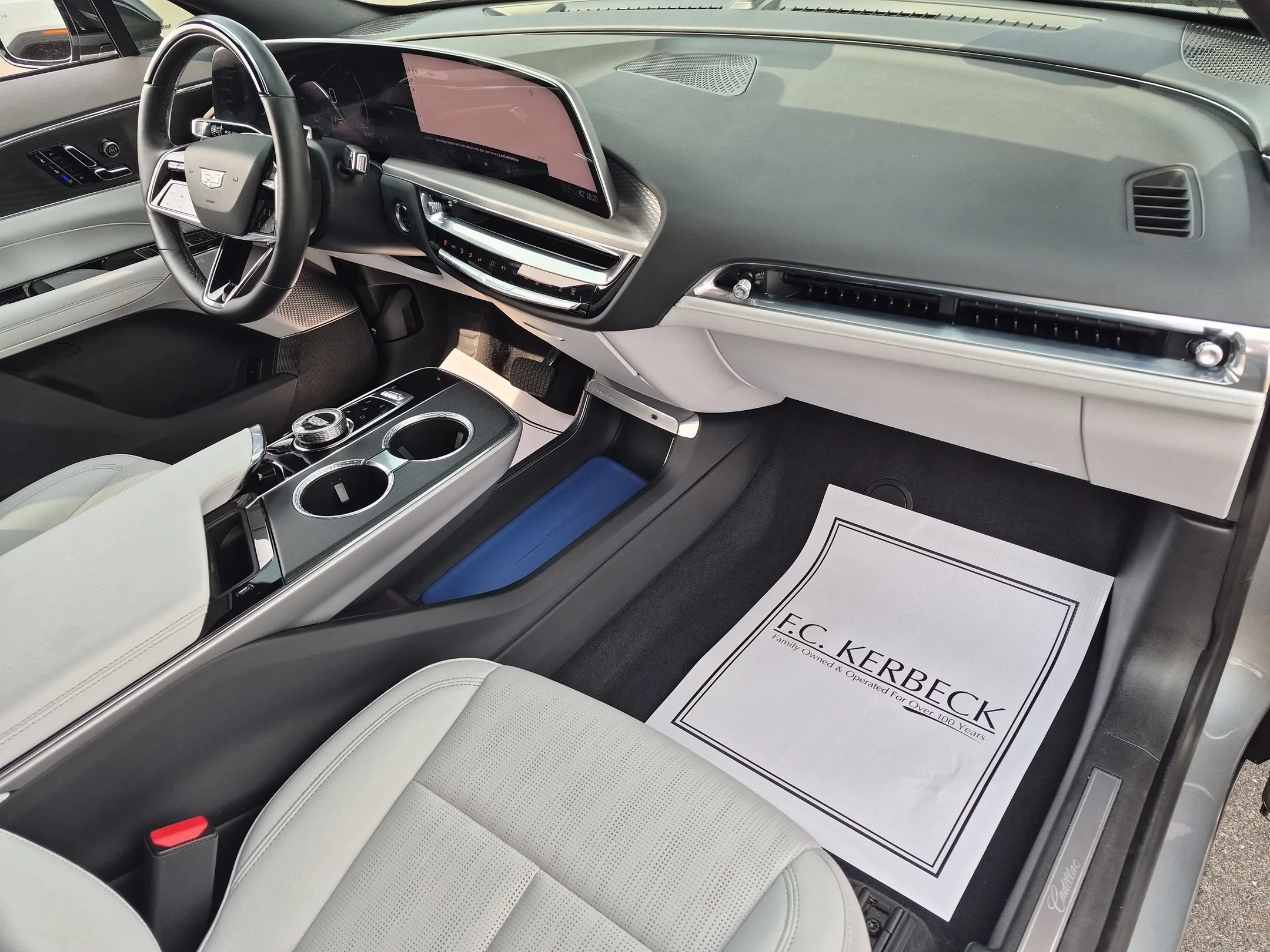 Used 2024 Argent Silver Metallic Cadillac Luxury image 29