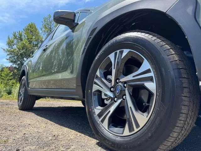 New 2026 ALPINE GREEN Subaru Limited image 10