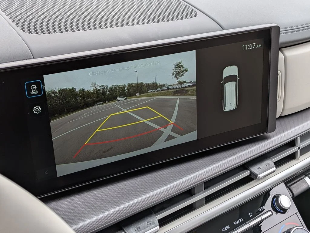 New 2026 White Hyundai SE image 19