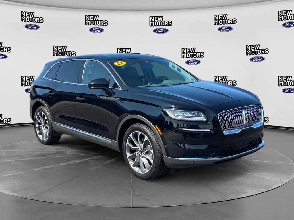 Used 2021 Black Lincoln Reserve image 6