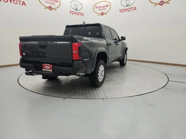 Used 2026  Toyota SR image 8