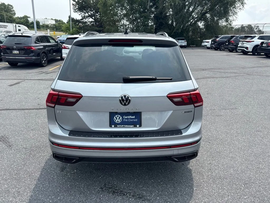 Certified Used 2023 Pyrite Silver Metallic Volkswagen 2.0T SE R-Line Black image 17