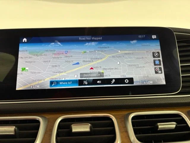 Used 2022 White Mercedes-Benz GLE 350 image 24