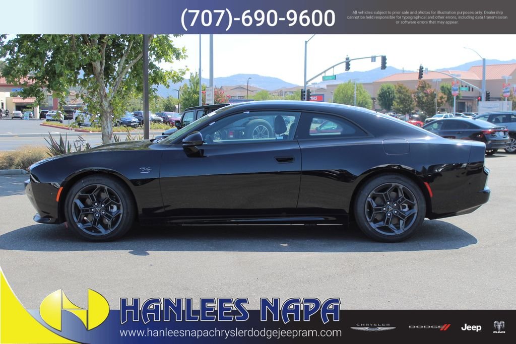 New 2025 Diamond Black Crystal Pearlcoat Dodge R/T image 9